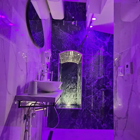 Mirror Colosseo Monti Con Jacuzzi 4*